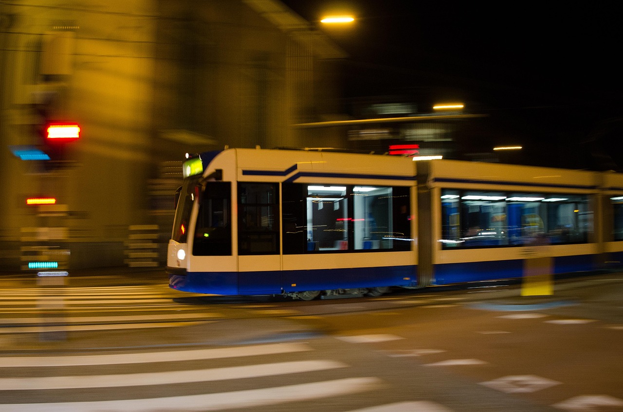 tram-711792_1280 (1)
